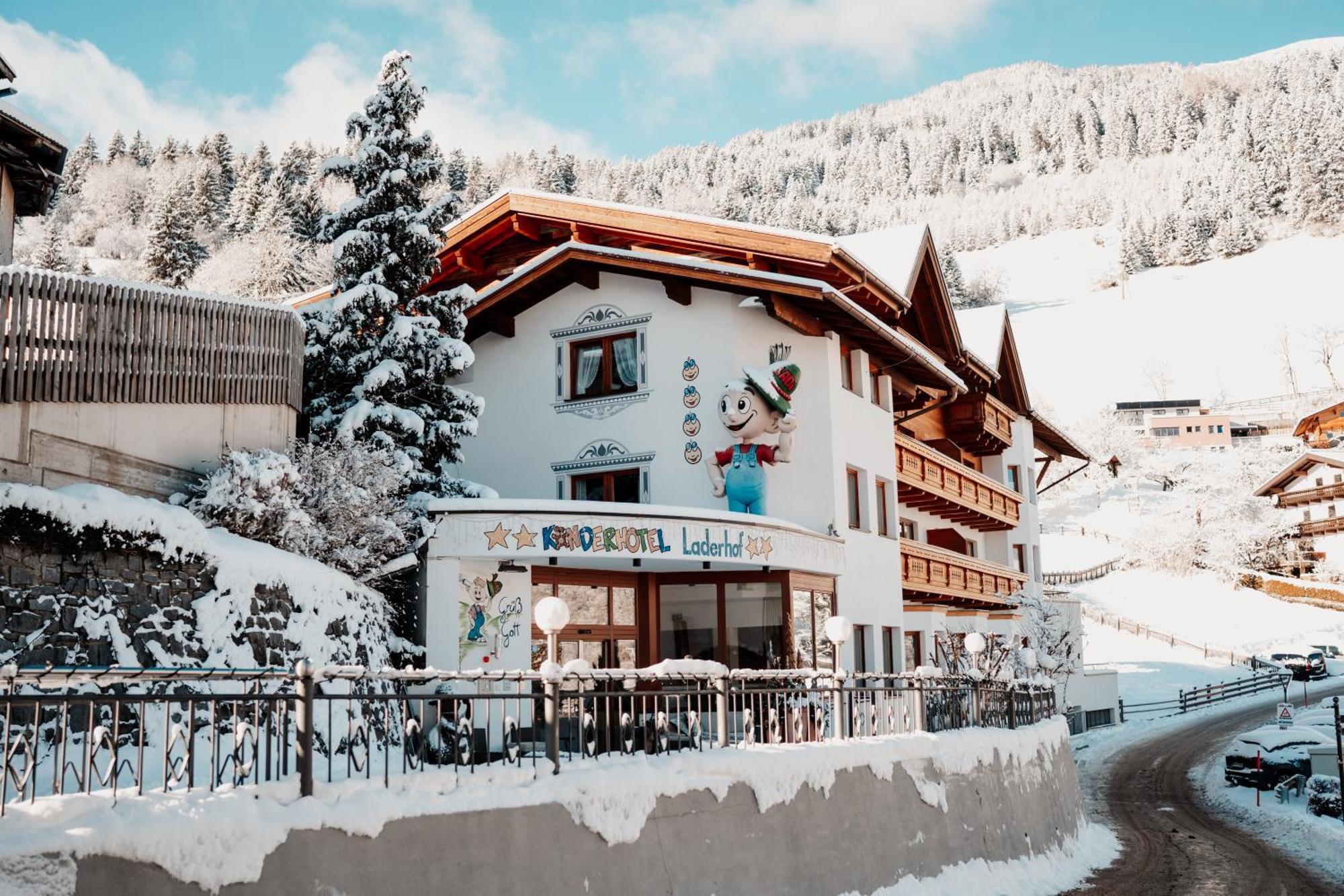 Kinderhotel Laderhof Ladis Exterior foto